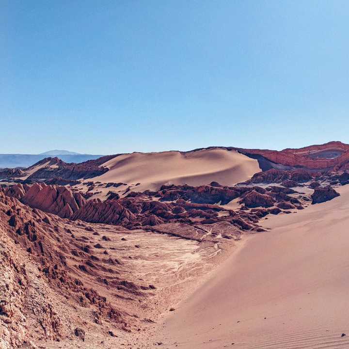 Desert landscape with rocks.
